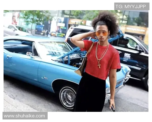 外国足球明星街拍时尚风格大揭秘引领潮流的运动与休闲完美结合 外国足球明星街拍时尚风格大揭秘引领潮流的运动与休闲完美结合