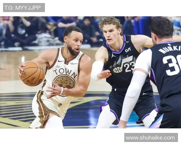 2017年勇士队与爵士队首场较量精彩回顾与赛季分析 2017年勇士队与爵士队首场较量精彩回顾与赛季分析